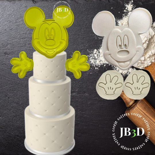 M MOUSE CAKE CUTTERS